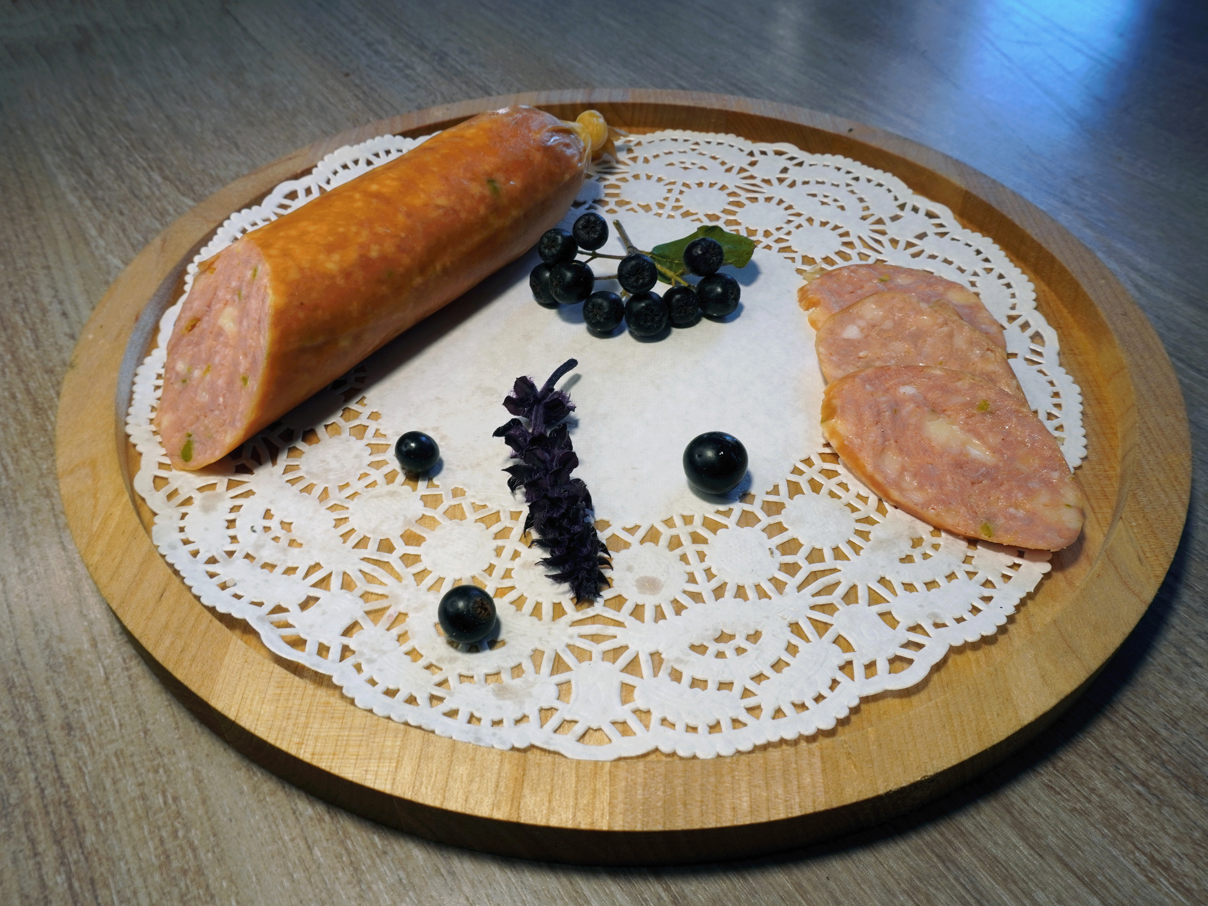Колбаса фисташковая